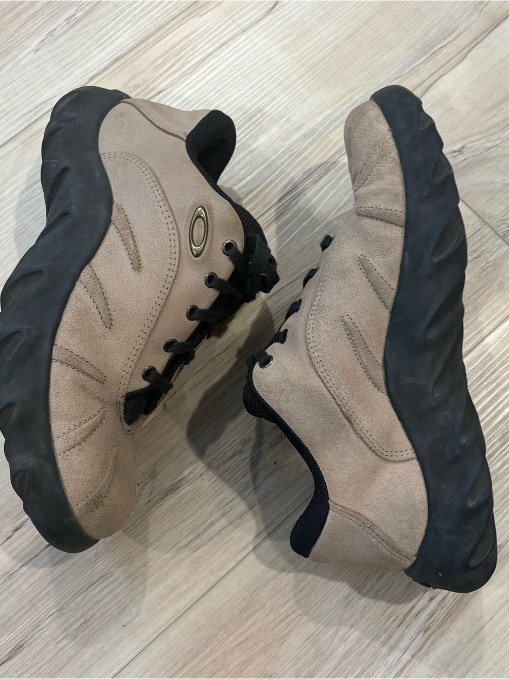 Oakley Vintage Factory Chopsaw Tan Suede Sneakers
